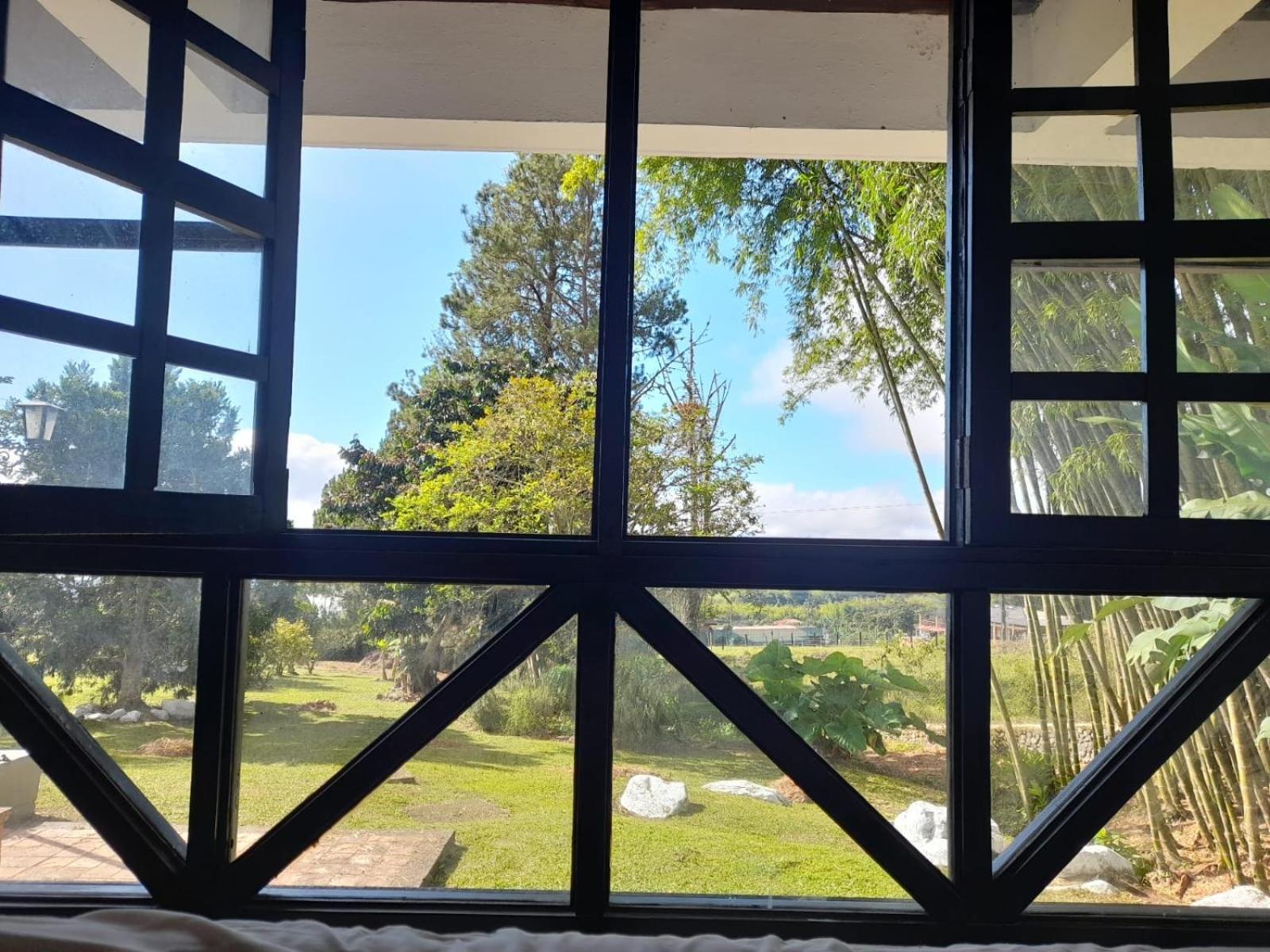 Hotel Maca Lago Calima Exterior foto